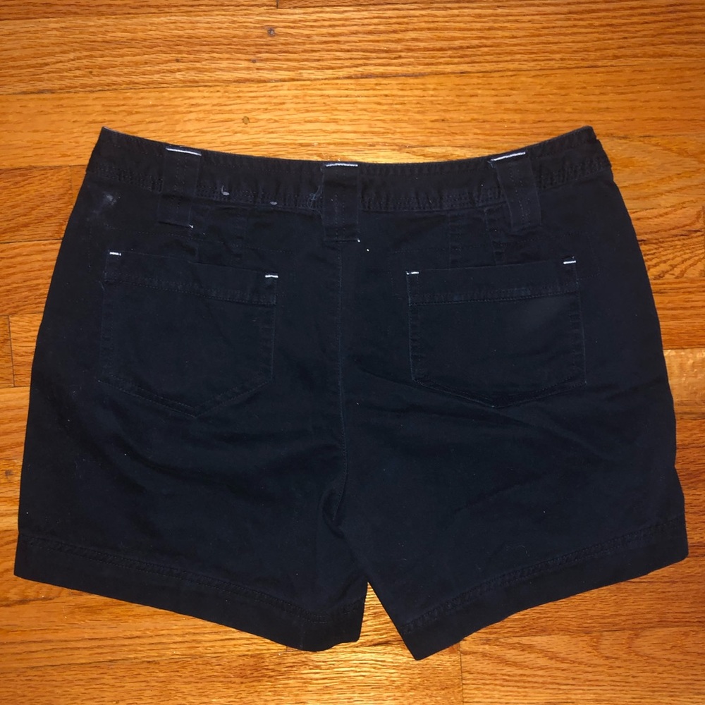 Natural Reflections Black Shorts - Picture 2 of 3